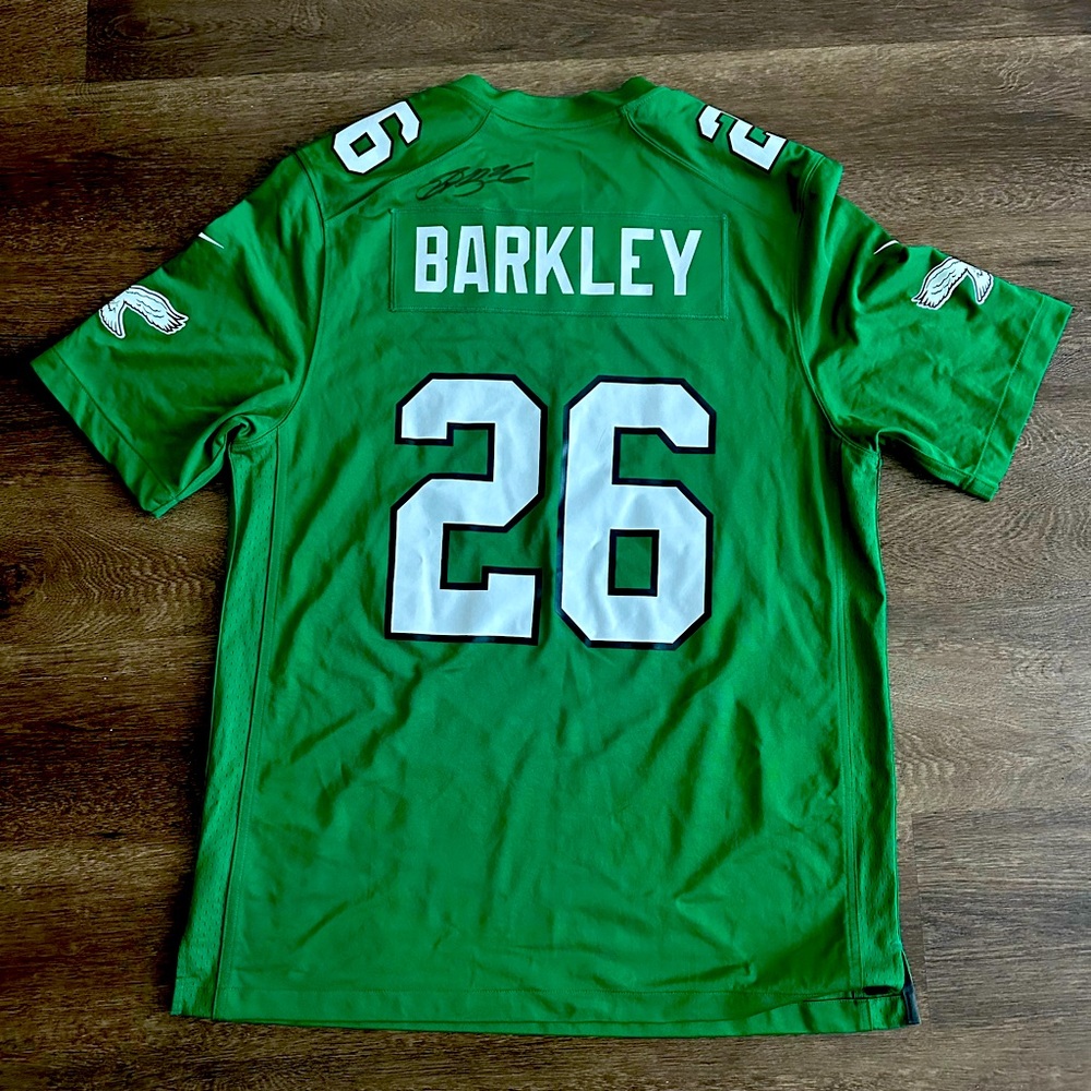 Signed Saquon Barkley Kelly Green Jersey - Picture 1 of 3